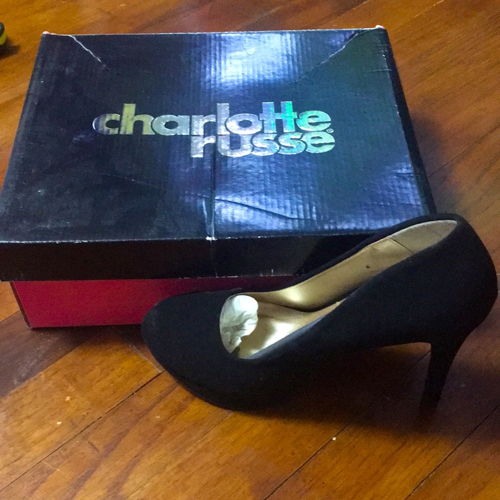Women Size 6 Never Worn Charlotte Russe Round Toe Silver